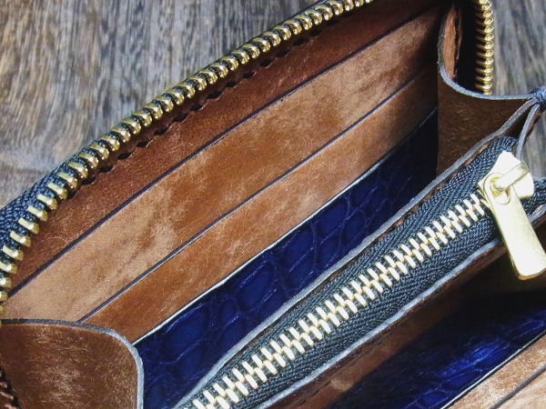 XARTIFACT ラウンドジップ コインケース クロコダイル 藍染め 藍染めクロコダイル] スマートコインケース – BROOKLYN MUSEUM